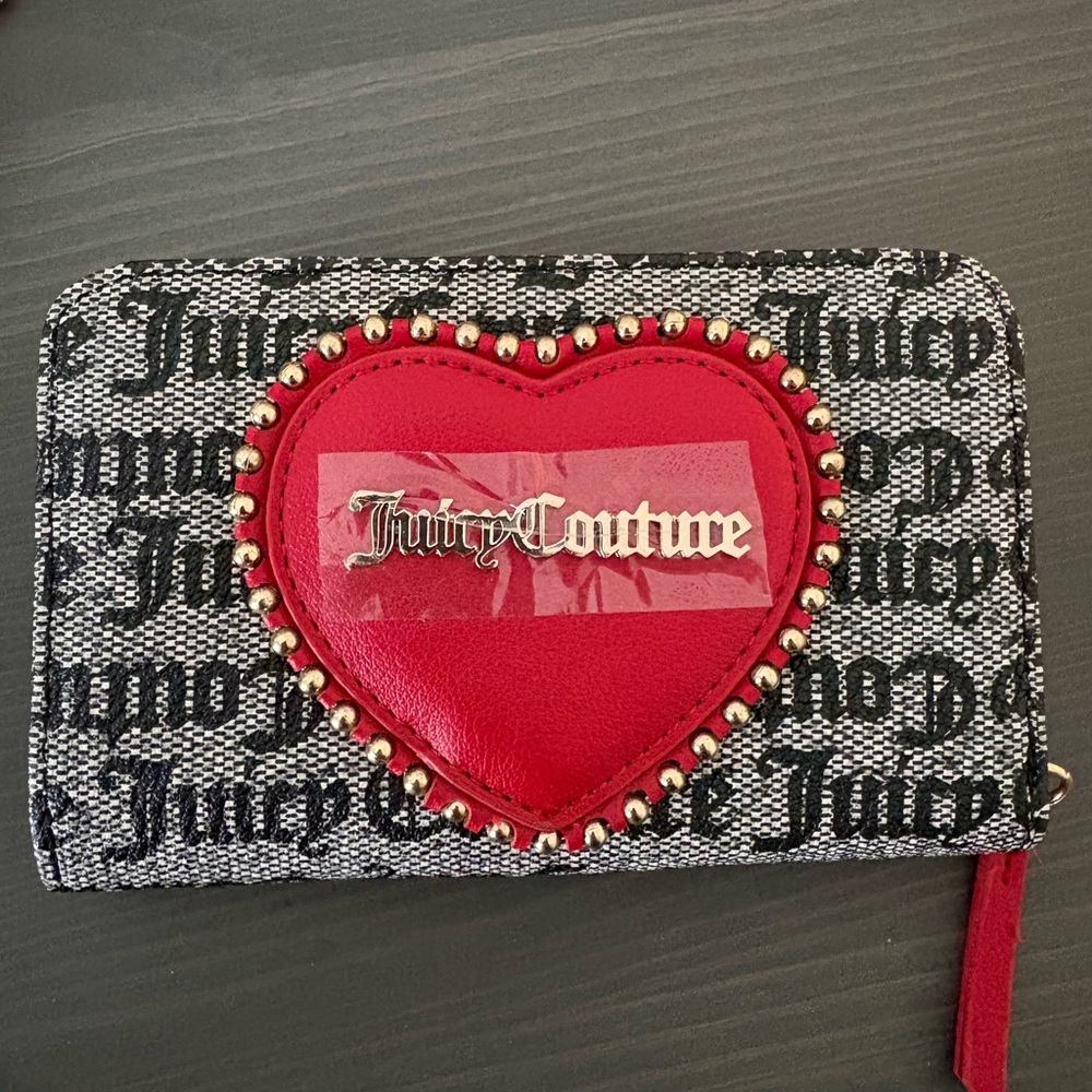 NWOT Juicy Couture - Red Heart Wallet